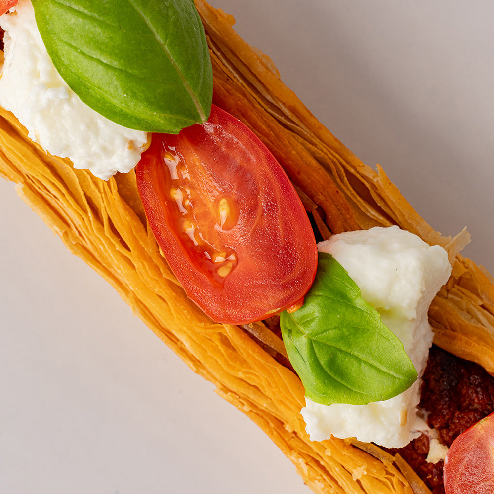 Tomato, Mozzarella & Basil Cravat Cold