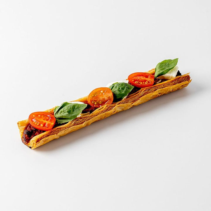 Tomato, Mozzarella & Basil Cravat Cold