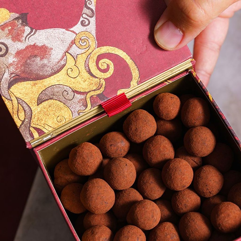 Chocolate Hazelnuts Cube Box 600gr