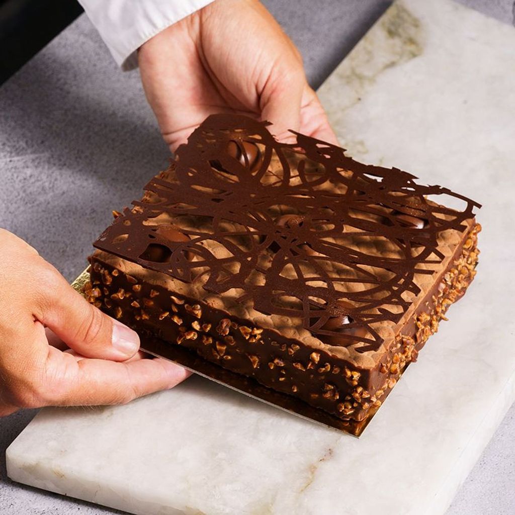 Large Vegan Chocolate Cake