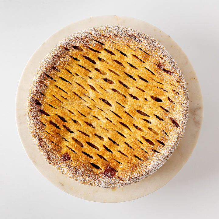 Large Apple Pie