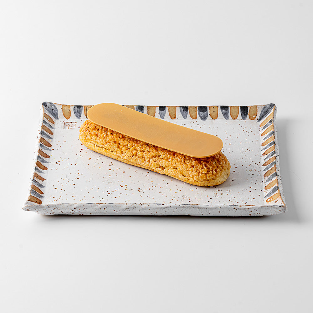 Caramel Éclair