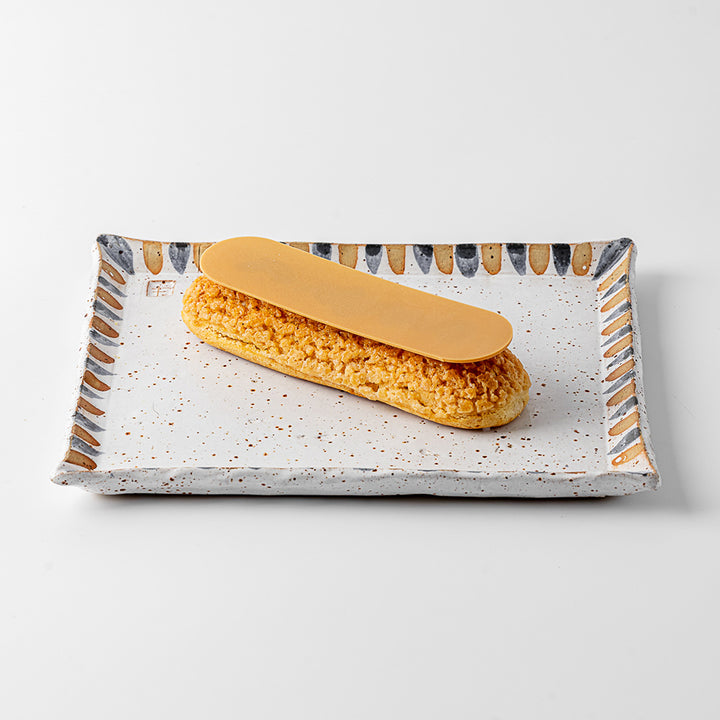 Caramel Éclair