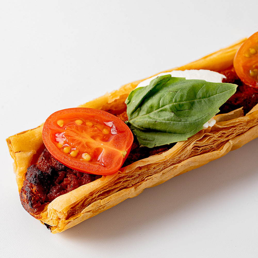 Tomato, Mozzarella & Basil Cravat Cold