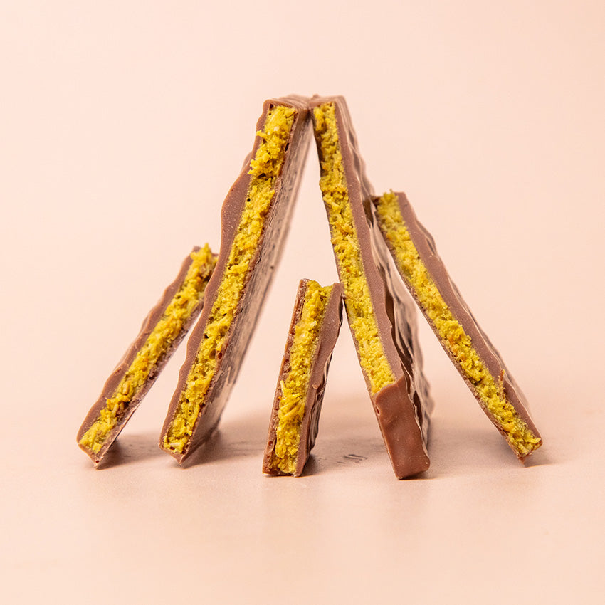 Pistachio & Kataifi Milk Chocolate Bar