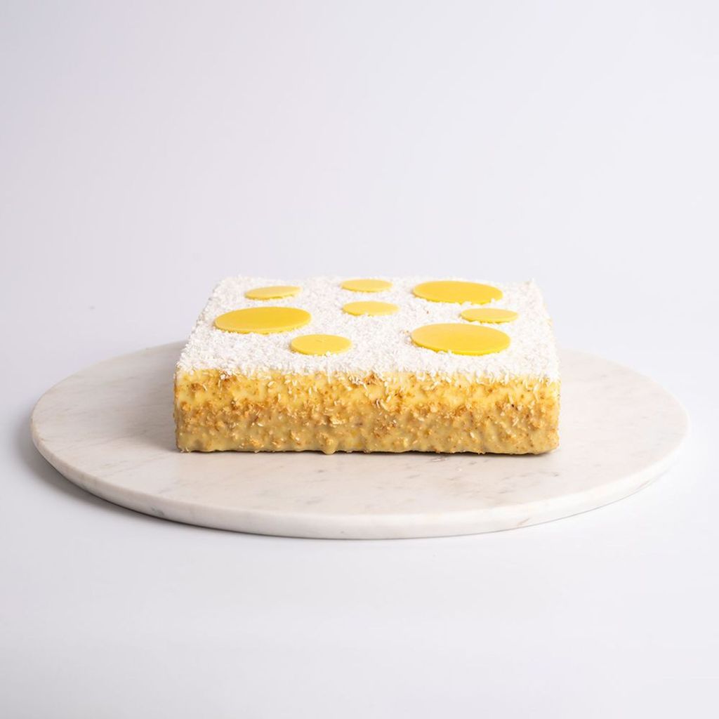 Large Coconut & Mango Cake