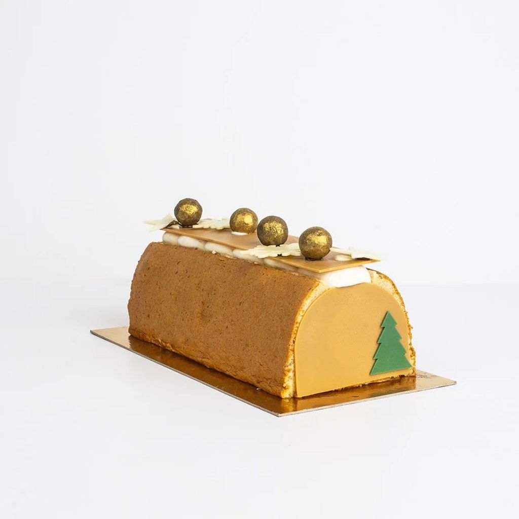 Hazelnut Yule Log for 6