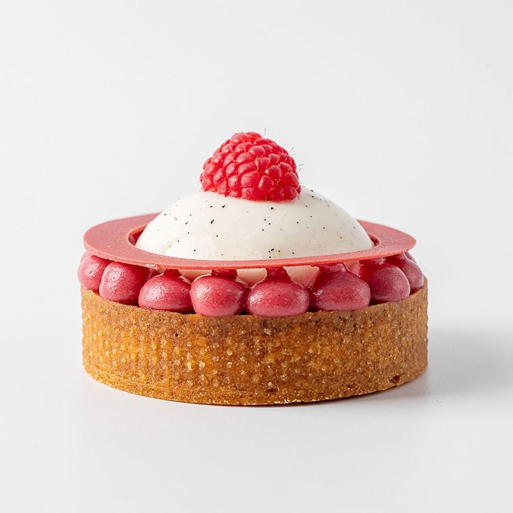 Small Vanilla & Raspberry Tartlet