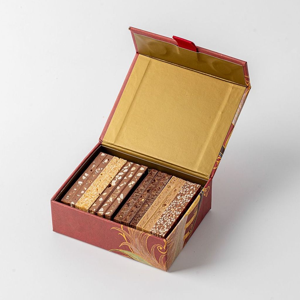 Small Chocolate Box - 2 Flavours (120gr)